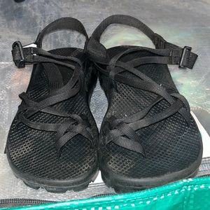 Chacos size 6
